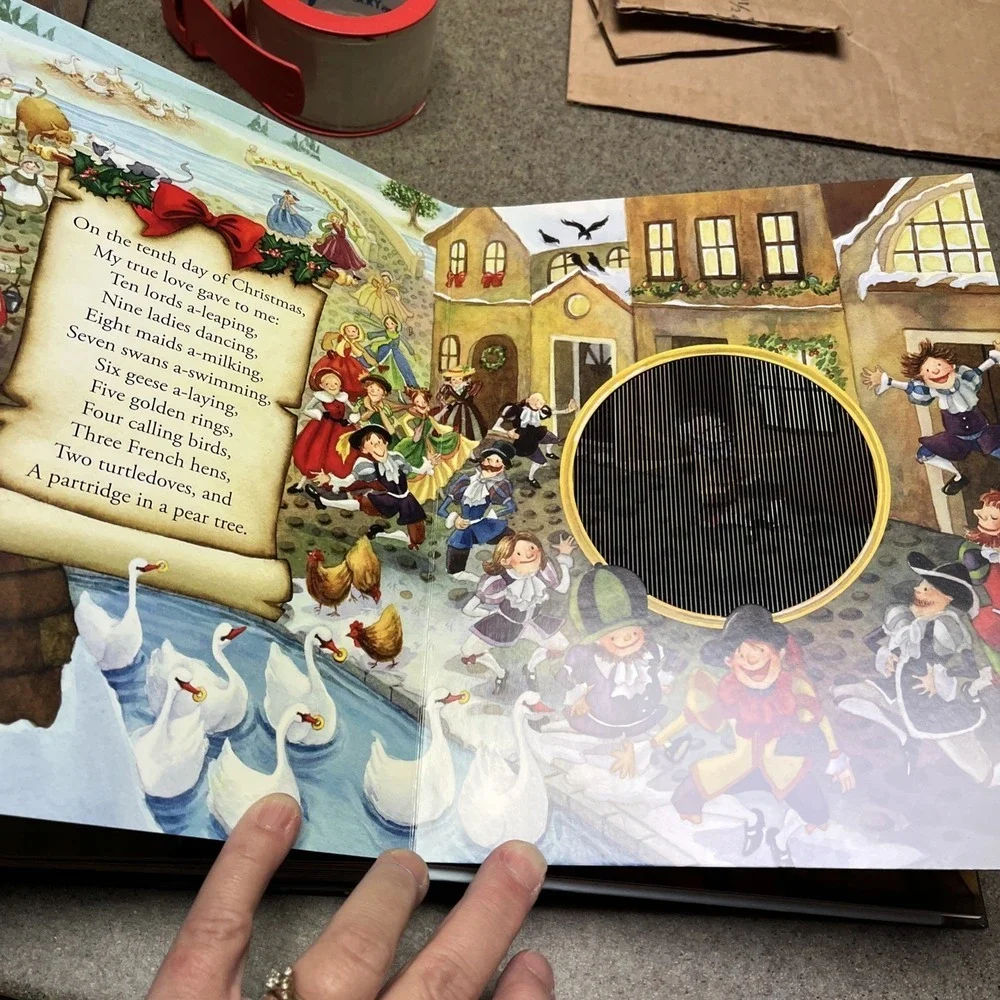 Twelve Days of Christmas by Accord Accord‎ Publishing (2011, Hardcover)